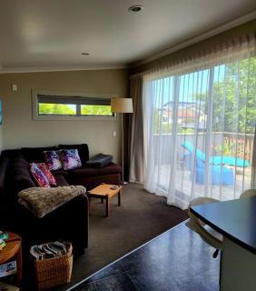 Orca Lodge - Raglan - 2