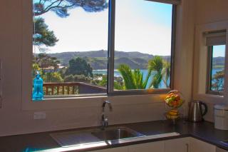 Orca Lodge - Raglan - 1