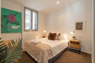 Artful Escape on York - 2x Carpark, Wifi, East End - Adelaide - 9