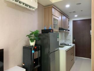 Brand New and Relaxing Studio at Daan Mogot City Apartment By Travelio - Jakarta - 7