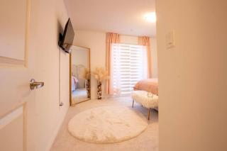 Brand New Cozy, Modern, & Instaworthy House! - Oshawa - 3