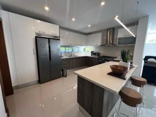 Stylish Luxury San Juan Lakes Villa in Gated Community in Downtown Punta Cana With Private Pool - Punta Cana - 5