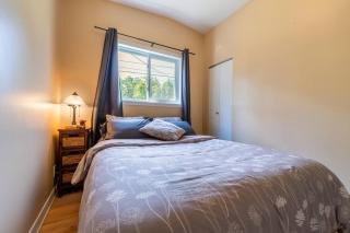 Cozy bungalow 15 min from Montreal airport - Sainte-Dorothée - 1