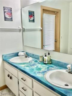 Beautiful 3 Bed House with pool - North Fort Myers - 8