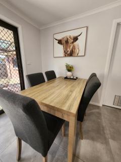 Lbarza Charming & Convenient 3BR Home close to Hospitals & Sporting Grounds - 5