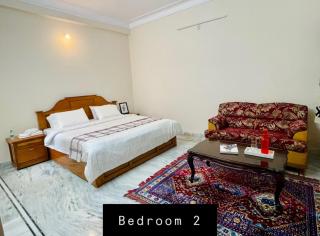 Modern 3BHK Furnished Flat in Downtown Hyderabad - Hyderabad - 2