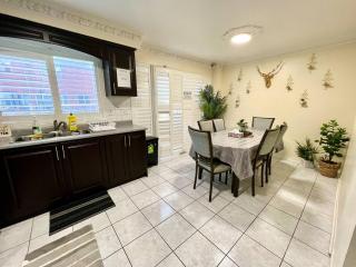R8 Private Room Near Airport - Mississauga - 1