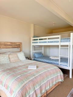 Slipper Island Resort - 6