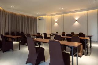 Hotel 88 Kedoya Jakarta - Yakarta - 1