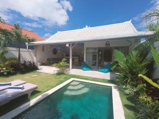 Villa Numa - Spacious 1 BR Villa, Seminyak strategic loc - Seminyak - 0