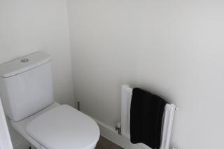 Large 3 Bedroom Home With Private Driveway Parking - Perfect For Contractors, Families, & Relocators - 5