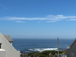 Fisante at Breakfast beach - Hermanus - 0