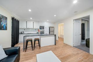 Emerald Motel Apartments - 4