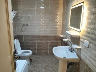 غرفة فندقية مكيفة بحمام داخلي خاص - 5