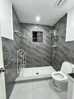 House B Spacious 3BR3TB along Commonwealth Ave - Manila - 7