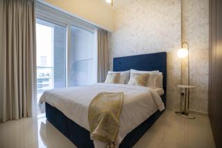 Stunning Canal Views l Sleeps 6 - Dubai - 4