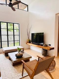 Yucca Villa - Stylish City Retreat - Bolocboloc - 9