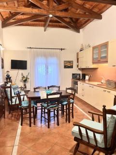 Alexjean cosy apartment close to beach and Dapia - Spetses - 8