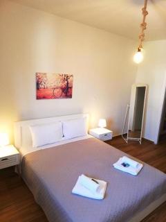 Comfortable Apartment Close to the Airport - Spata - 0