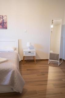 Comfortable Apartment Close to the Airport - Spata - 8