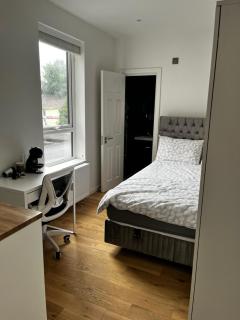Keysan House 1 - London - 2