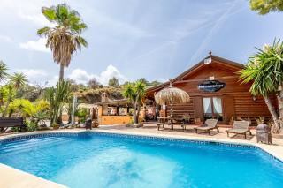 Luxurious Private Cabin Pool HotTub & FirePlace - Malaga - 0