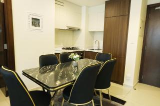 Brown Stone -Canal View Vera II - Dubai - 1