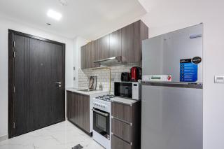 Modern Studio Close To Dubai Silicon Oasis - Dubai - 2