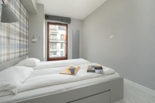 Minimalistyczny Apartament w Gdańsku z Widokiem na Rzekę by Noclegi Renters - Gdańsk - 2