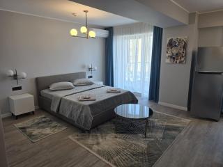 Zora Blue Studio - 4