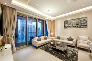 Tick - 4BR Burj Khalifa Fountain Views Forte 1 - Dubai - 9
