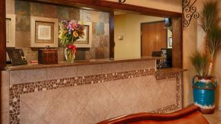 Best Western San Isidro Inn - Laredo - 1