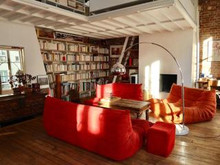 Loft style condo 4 people in central and trendy Paris - París - 8