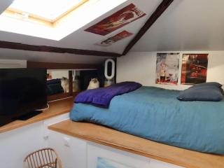 Loft style condo 4 people in central and trendy Paris - 5