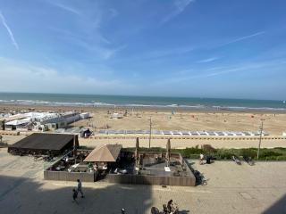 2 slaapkamer appartement op de dijk van Westende met frontaal zeezicht - Middelkerke - 2