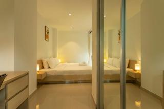 Cozy 1BR Poolside Apartment with Scenic Balcony C132 - 2