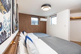 Modern Japan 東京浅草 east - 1