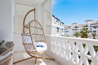 Moderno y luminoso apartamento en Las Gaviotas- Puerto Banús - Marbella - 3