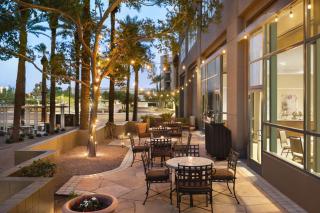 Embassy Suites by Hilton Phoenix Downtown North - Phoenix - 6