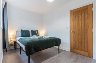 Lisa's House - Leek - 2