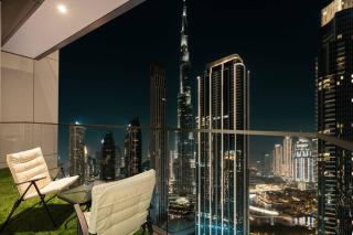 Tick - 2BR Burj Khalifa & Fountain Views Burj Crown - Dubai - 0