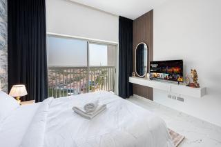 Chic Urban Retreat Immerse Yourself In Comfort - Dubái - 7