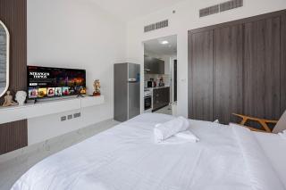 Chic Urban Retreat Immerse Yourself In Comfort - Dubái - 6