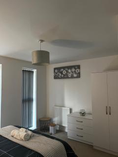 Marina Breeze - Swansea - 6