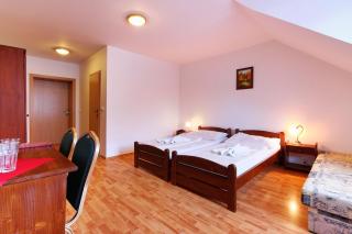 Hotel Stara Skola - Sloup - 1