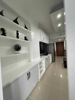 YAM's WANDERLUST - 4