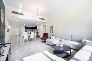 EaseMyTrip - Prime Business Bay Apt with Canal and Marina Views - 3