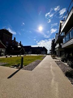 Coastal Retreat at Rest Bay, Porthcawl - Porthcawl - 0