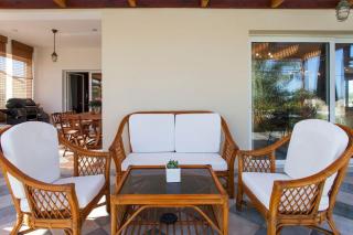 Crete's Hidden Treasure - Dream Villa with Pool and Majestic Olive Tree Views - Skalánion - 3
