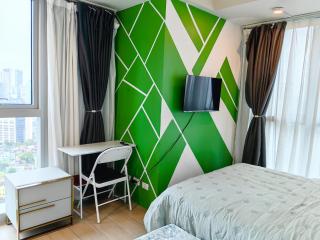 2BR in Uptown Parksuites BGC with balcony and bathtub - Manille - 5